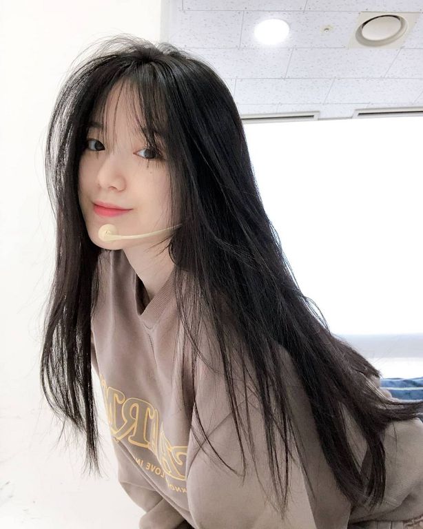像穿條布在舞台上跳舞!舒華直播「曝心聲」 網:超嗆