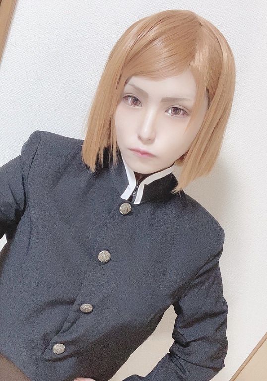 大眼萌妹cos《咒術迴戰》釘崎！「衣服一掀」網嚇壞：男的
