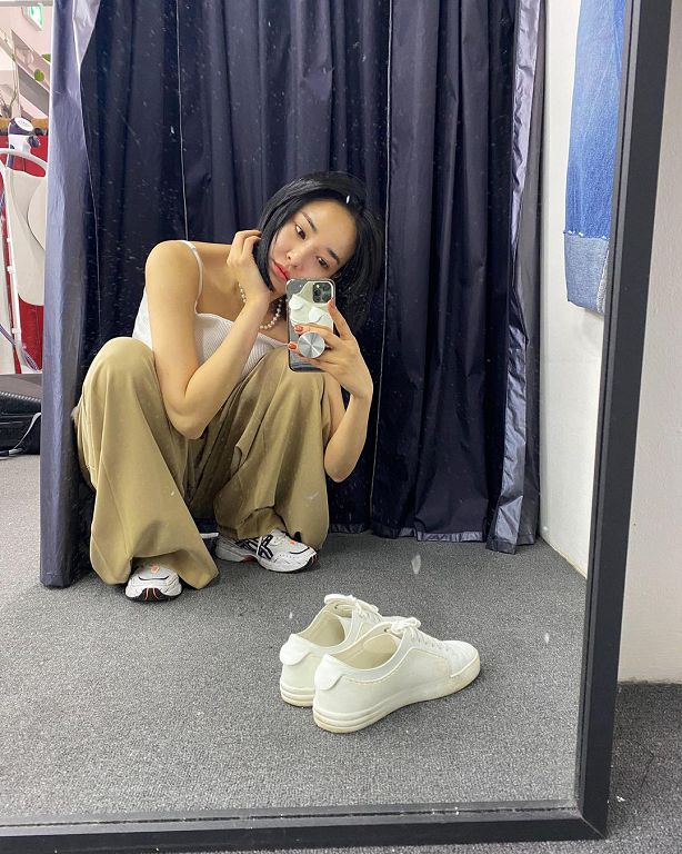發文惹議!GD前緋聞女友李周妍「曾手滑上傳合影」無辜遭波及
