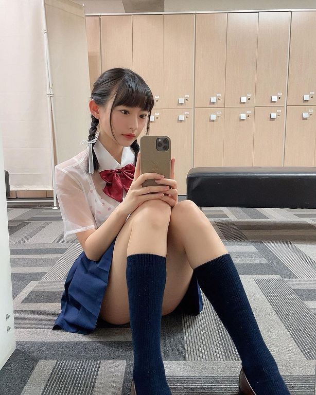 曾因C杯自卑!高崎加奈美「透明制服照」曝光 網:都看光了