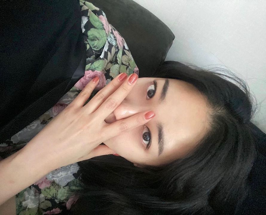 發文惹議!GD前緋聞女友李周妍「曾手滑上傳合影」無辜遭波及