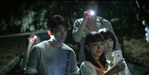 【放假宅到爽1】萬聖節皮皮挫!盤點3部Netflix必看恐怖電影 沒行程也要Chill一下~