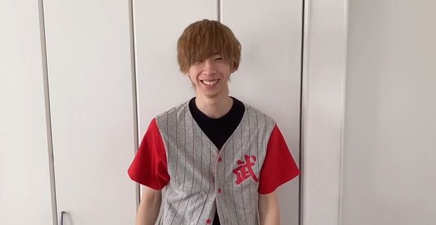 清純形象破滅?19歲女偶像「疑被抓包戀愛」道歉:只是朋友