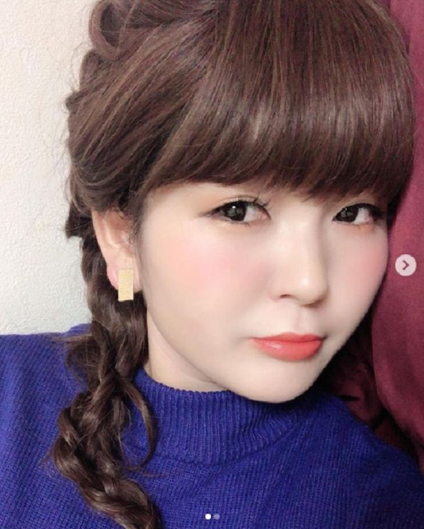 卸妝「大眼秒變一條線」!甜美女星素顏公開 網嚇壞:根本大叔