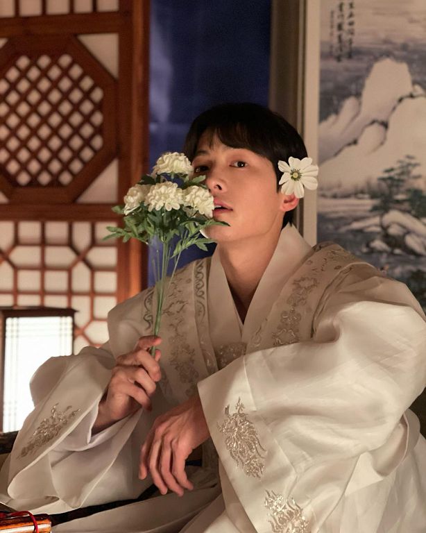 少女時代Tiffany爆「首出演」合作宋仲基！JTBC證實：已提出邀約