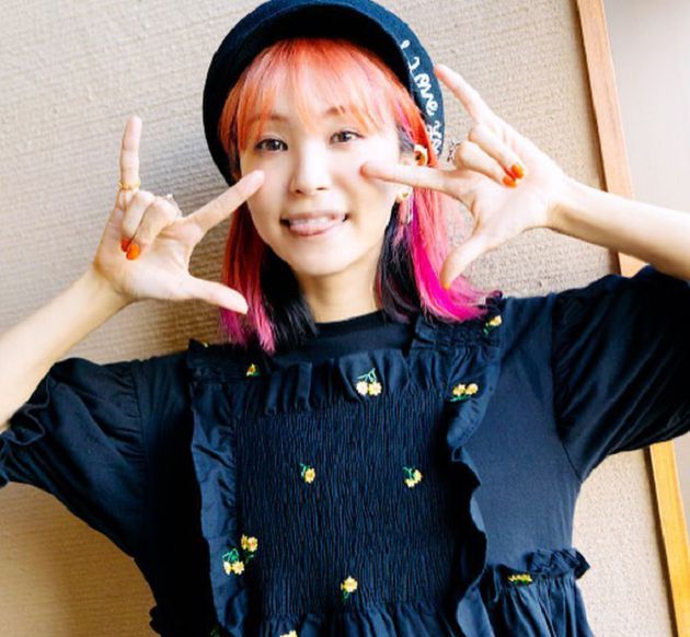 搖滾精靈形象爆紅！《鬼滅之刃》LiSA老公偷吃「演唱會突喊卡」