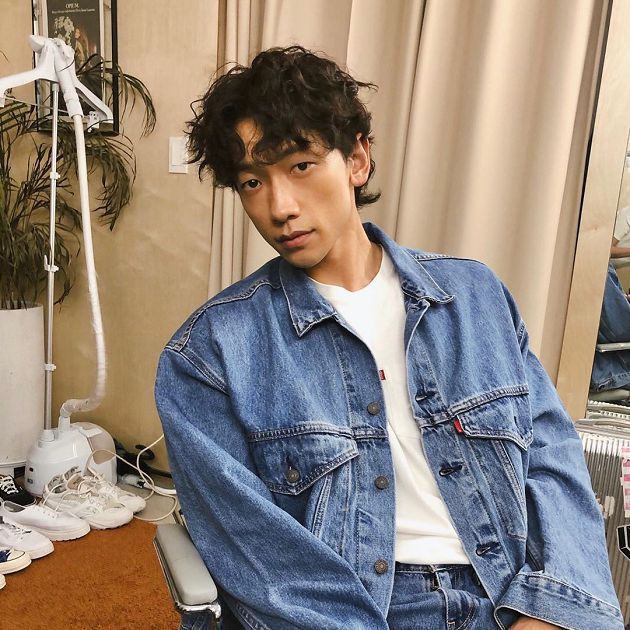 邊看吃播邊運動！Rain「公開家中健身房」設備超齊全