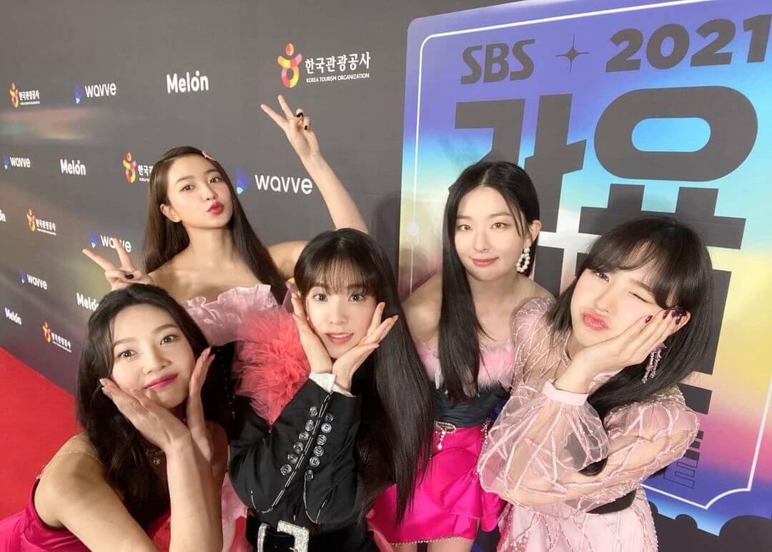 剩不到一星期就要回歸!Red Velvet「爆出確診」 居家
