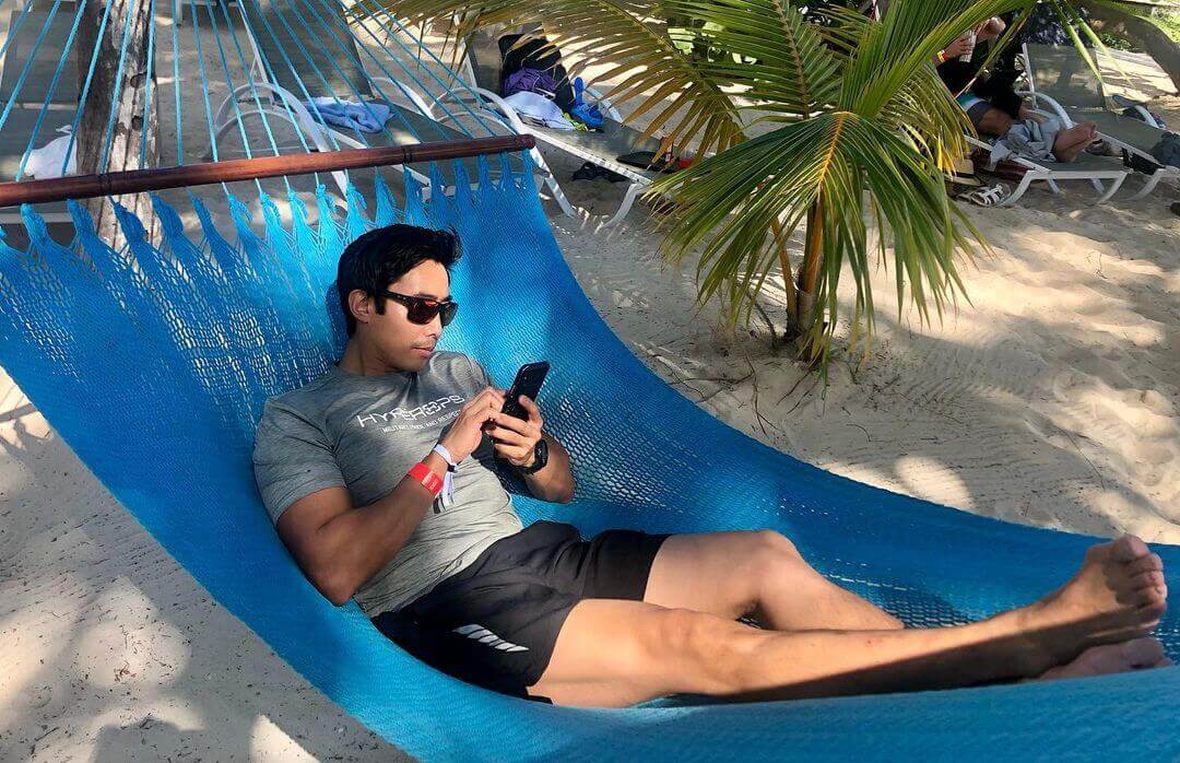 過去黑歷史被翻出！韓YouTuber「出發烏克蘭」當義勇軍成