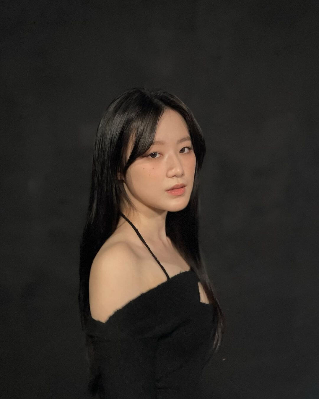 根本偶像劇!(G)I-DLE舒華「曝光初戀」:那個時期很美好