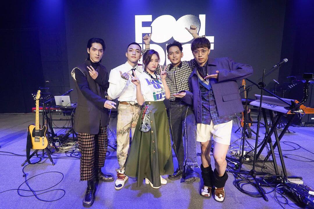 傻子與白痴邀女神助陣！和王淨浪漫牽手演繹〈第一支舞〉