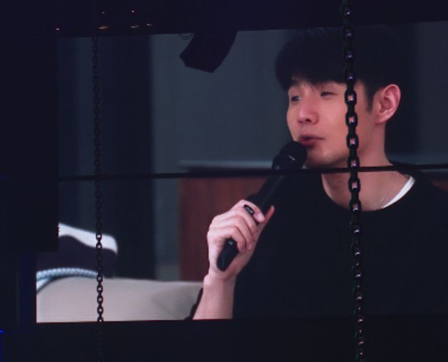 睽違228天沒見!「李榮浩現身」楊丞琳演唱會合唱《曖昧》