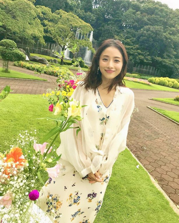 新婚才3個月！石原聰美「進劇組第一天」爆確診　完全無症狀  