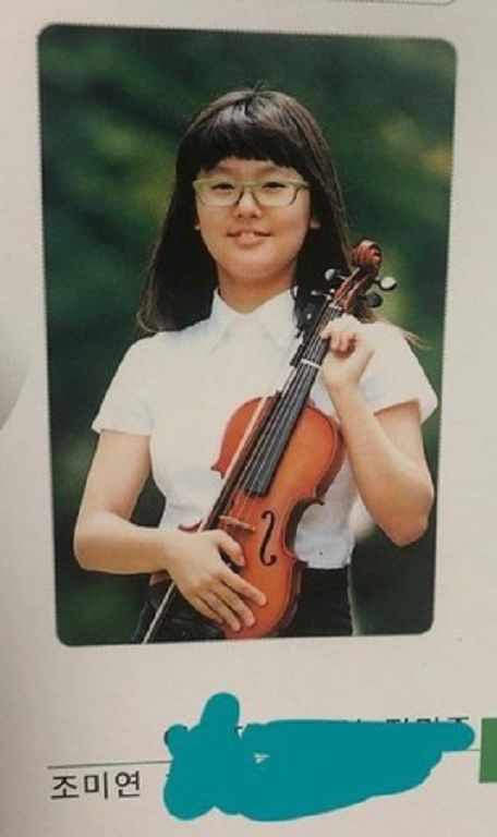 舊照遭外流！(G)I-DLE薇娟「戴綠色眼鏡」夢想曝：想當魅惑的藝人