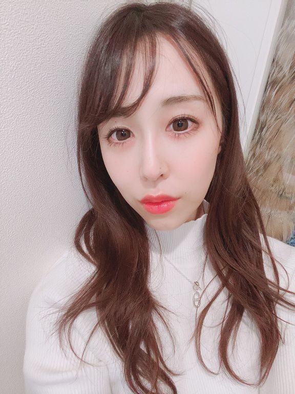 E級巨球驚見凹洞！寶生莉莉曝「手術完被名人硬來」驚悚畫面曝