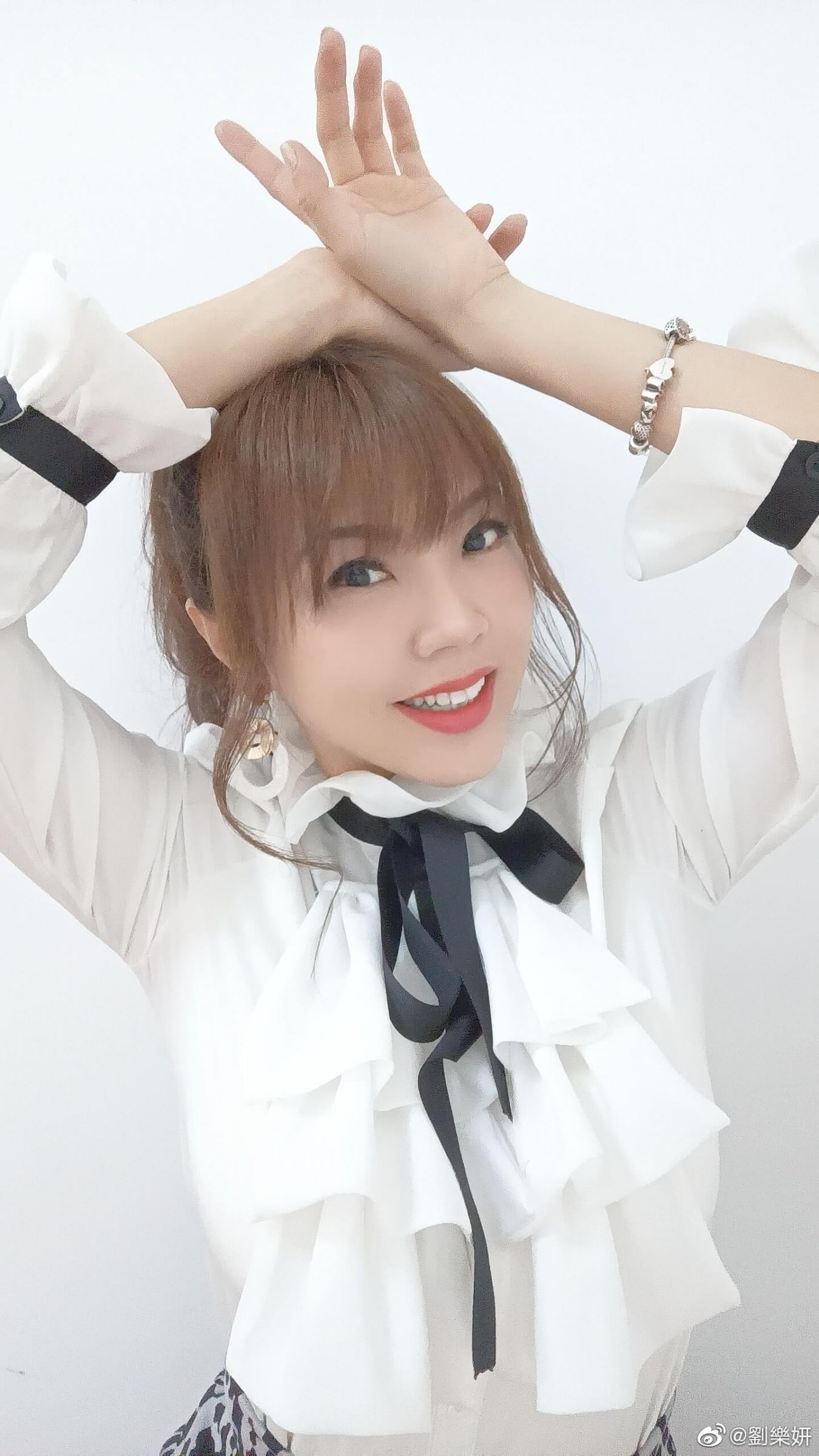 劉樂妍又被ban！哭訴「被網紅帶風向」　陳竹音正面剛：把粉絲