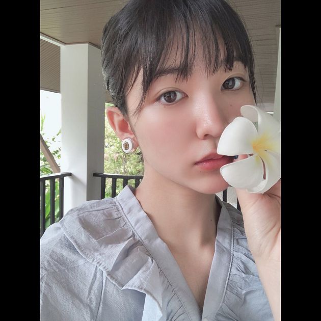 10頭身美少女!19歲正妹「驚人比例」曝光 網:腳超長