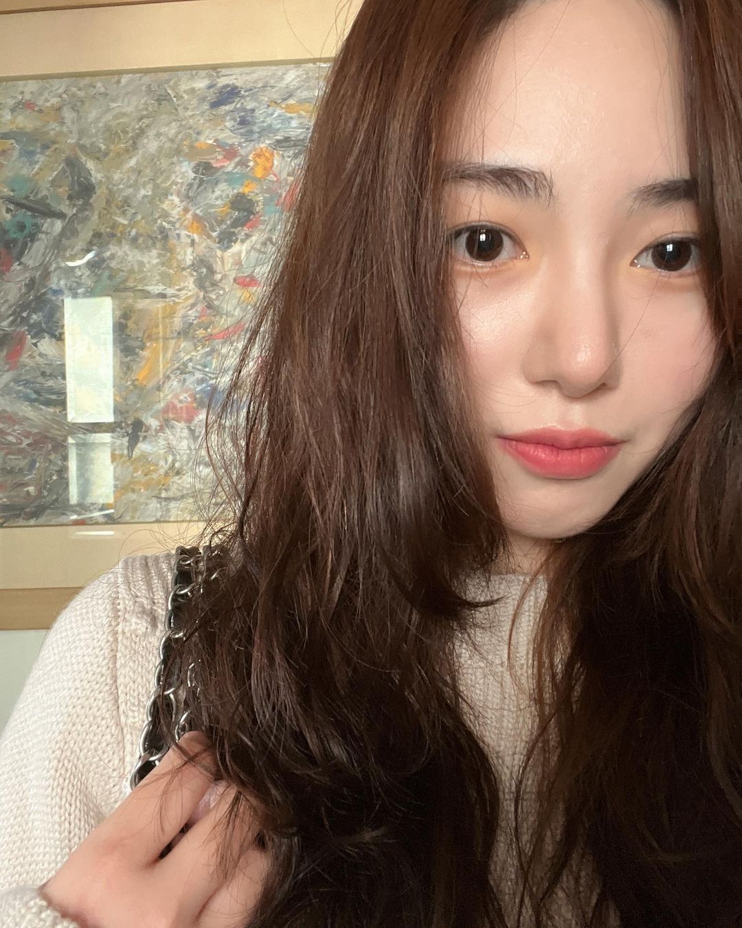 以為在家工作爽賺高薪！前AOA珉娥「陪聊打工」遇詐騙損失35萬　遭勒索要求成員私密照