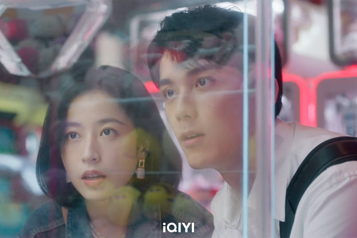 CP互動網大讚可愛！《愛情而已》吳磊親密戲竟「噴鼻血」　周雨彤虛榮心滿足：這輩子第一次