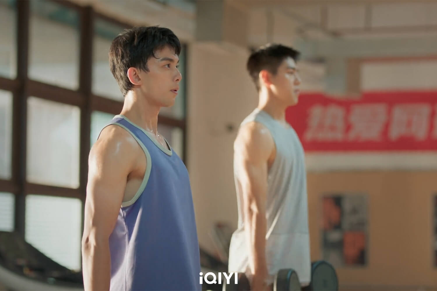 CP互動網大讚可愛！《愛情而已》吳磊親密戲竟「噴鼻血」　周雨彤虛榮心滿足：這輩子第一次