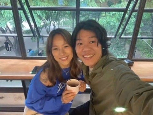 李孝利夫妻開咖啡廳遭砲轟!前國會議員嗆「開12分鐘就關門不如別開」:會害到老百姓