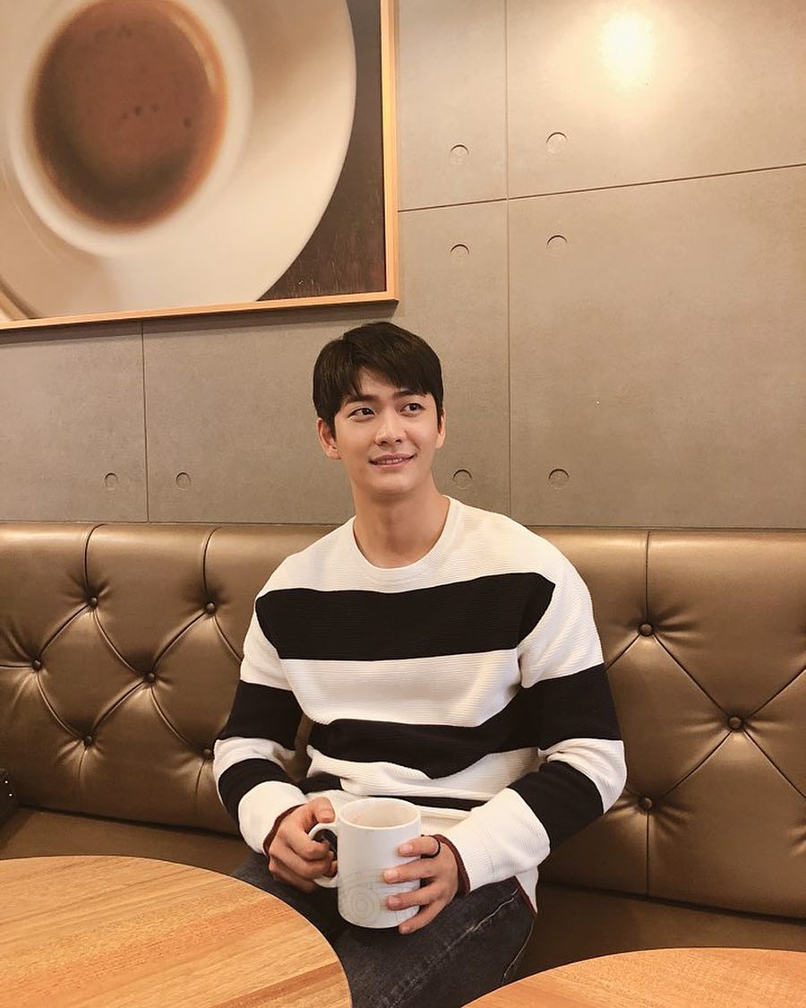 戲外也是暖男！《非常律師》姜泰伍自曝「終於讓媽媽辭掉工作」：我入伍前的最大心願