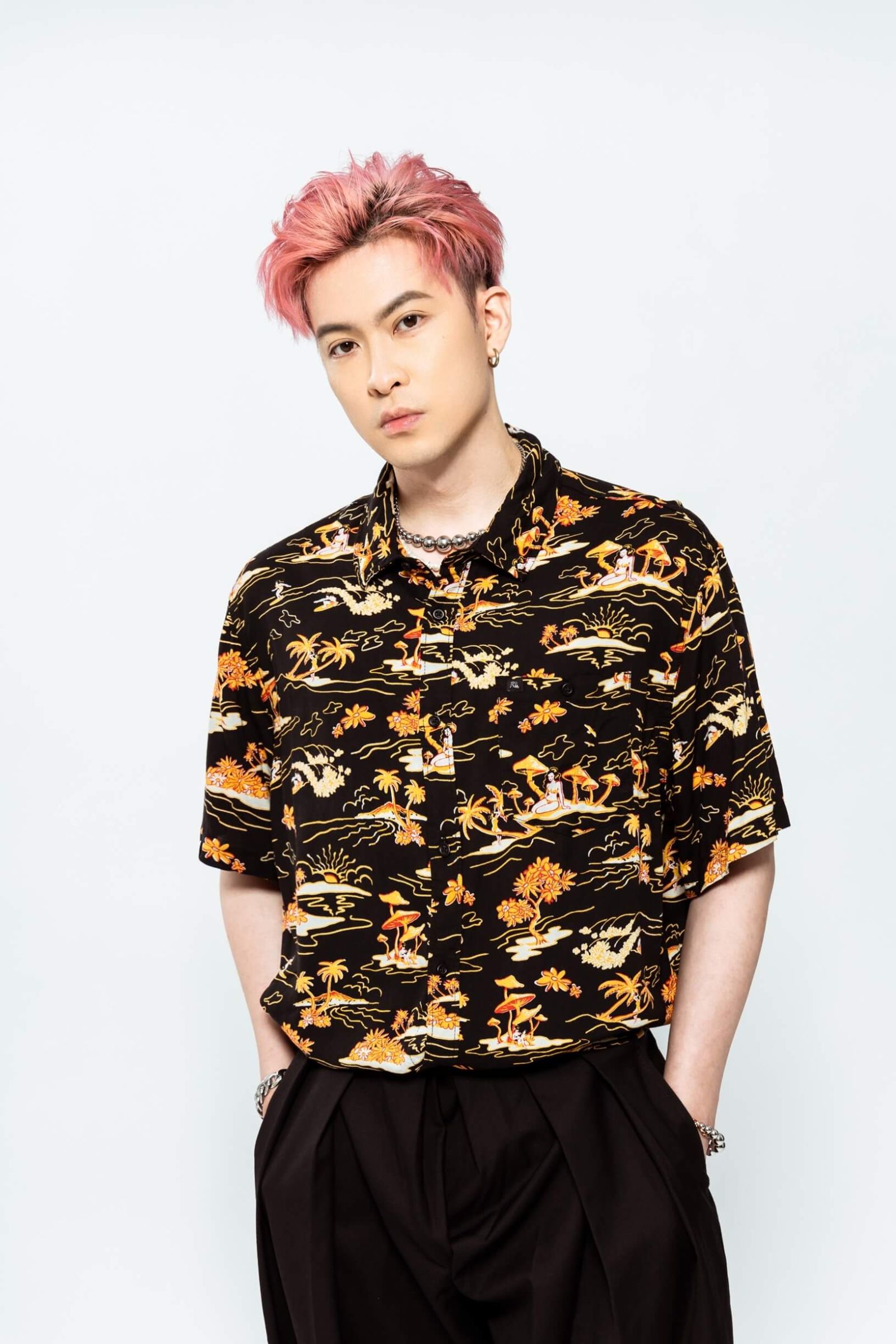 CHRISFLOW唐仲彣高唱求愛情歌!近「18禁」歌詞超赤裸