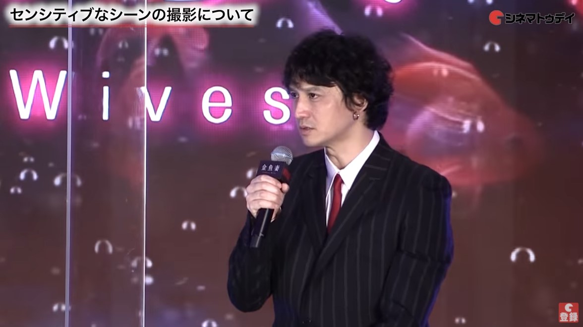 《金魚妻》渣夫與小三「浴室激戰6小時」!演員曝1天拍3場戲:累到說不出話
