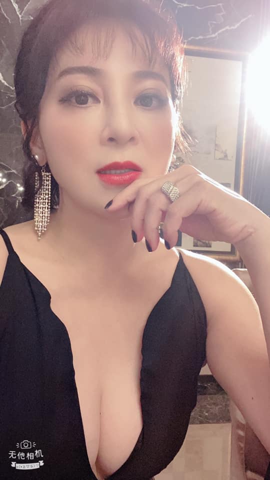王彩樺辣曬「校正回歸」舊照!淚抄心經美字曝光:不知道可以幫上什麼忙