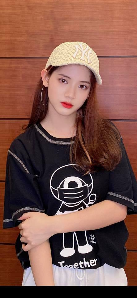 揪「超正愛女」挺醫護!王彩樺曬「母女合照」像姐妹 男粉暴動:岳母大人好