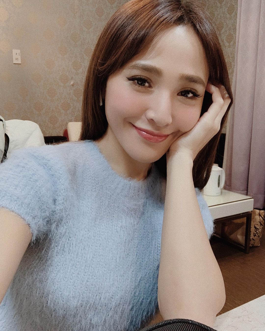 梁文音直播突淚崩!離婚後首度慶生 「以淚洗面」唱完整首歌:連眼淚都覺得感恩