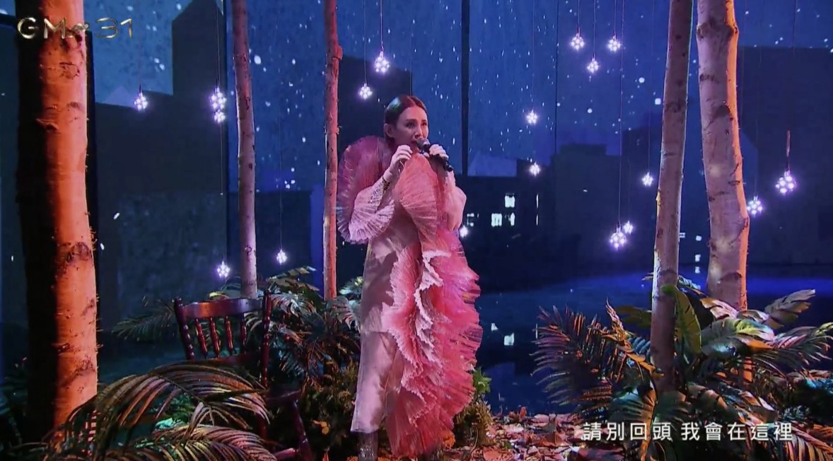 金曲31/魏如萱「透抽裝」引熱議!「壓軸演唱」國語專輯組曲串燒