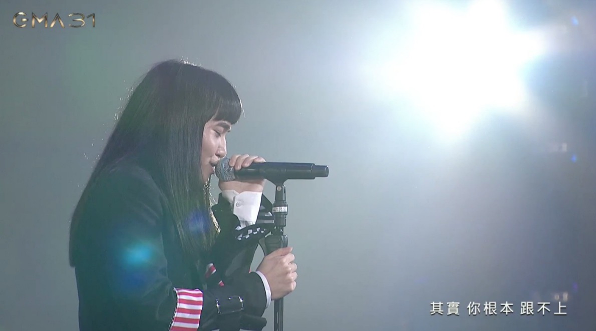 金曲31/「最佳新人」持修致詞後立刻表演!歌詞「根本不是我對手」火藥味十足