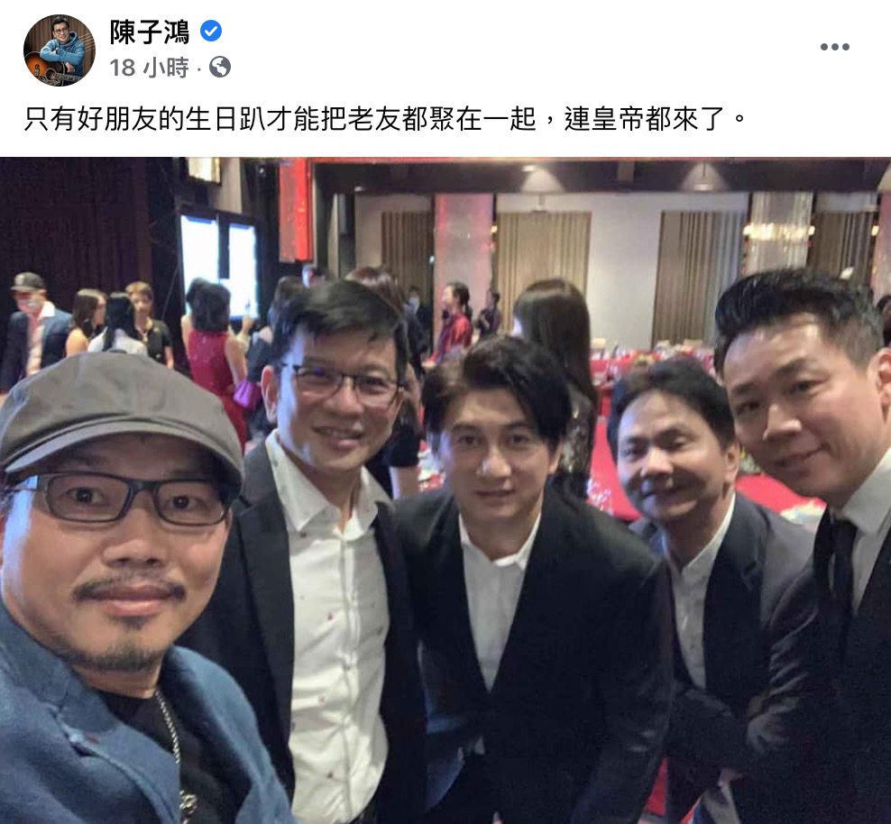 吳奇隆「近照曝光」網呼:變好多!返台「獨逛白爛貓展」:看了一直喵