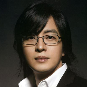 https://img.ttshow.tw/images/celebrity/裴勇浚.jpg