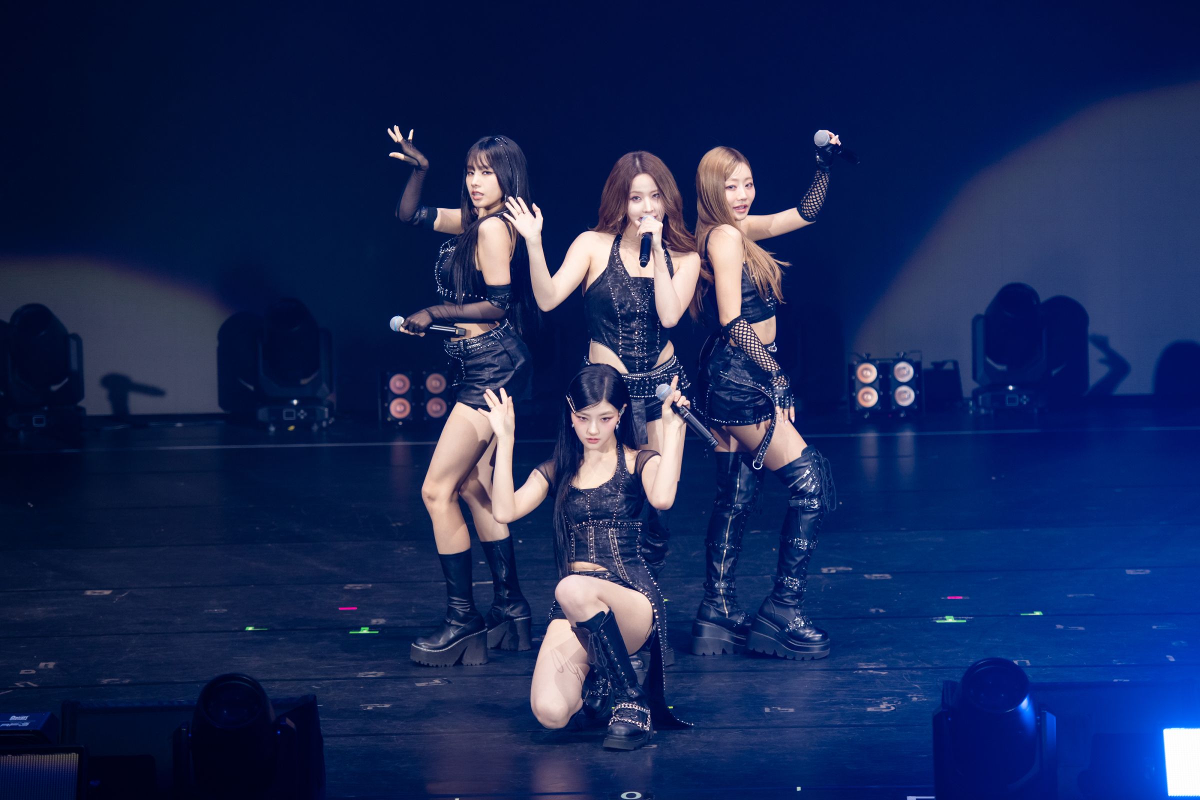 KISS OF LIFE火辣開唱!4人4色魅力炸裂 Natty中文甜問「開心嗎?」Belle坦言Solo登場超緊張