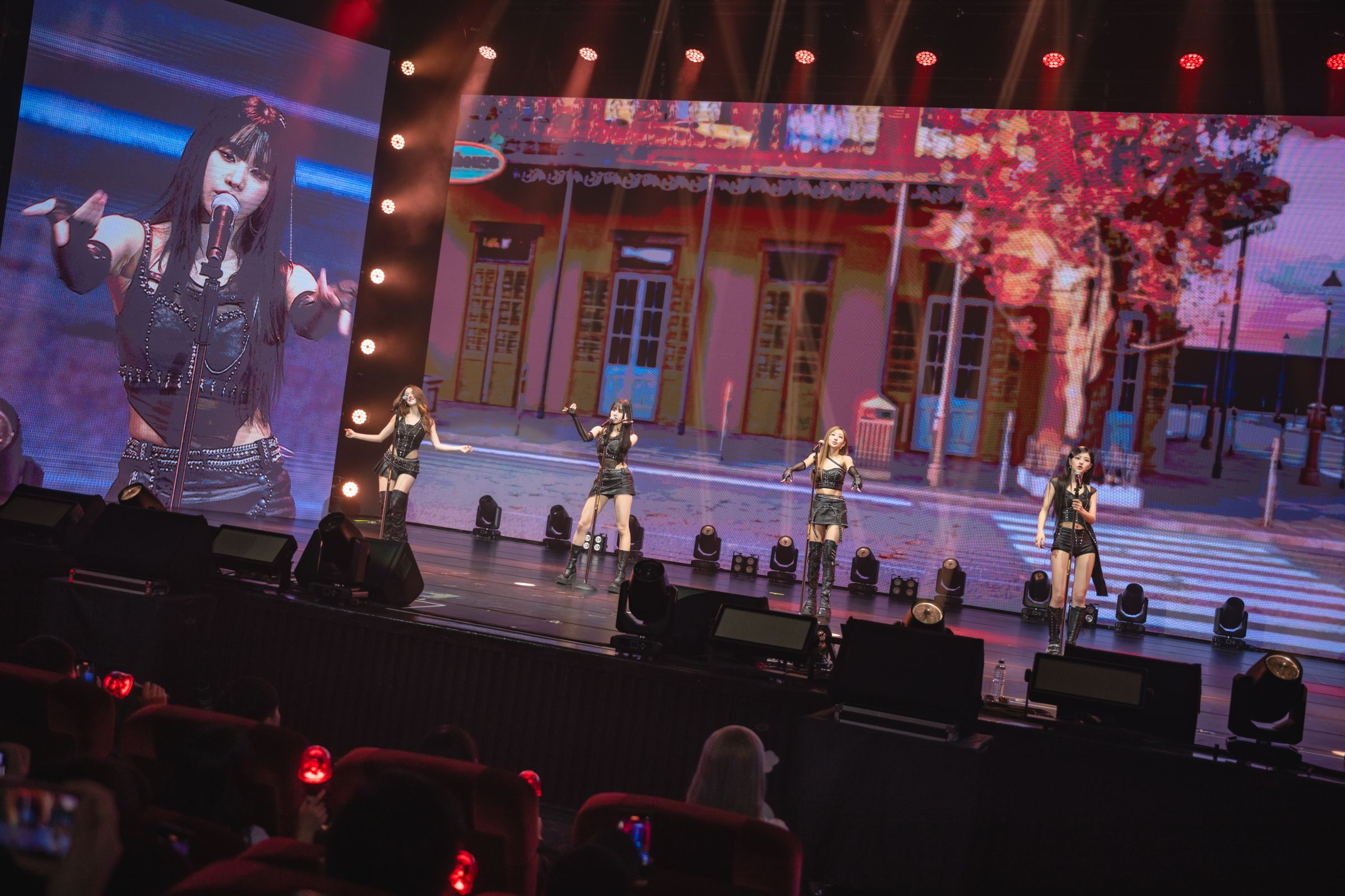 KISS OF LIFE火辣開唱!4人4色魅力炸裂 Natty中文甜問「開心嗎?」Belle坦言Solo登場超緊張