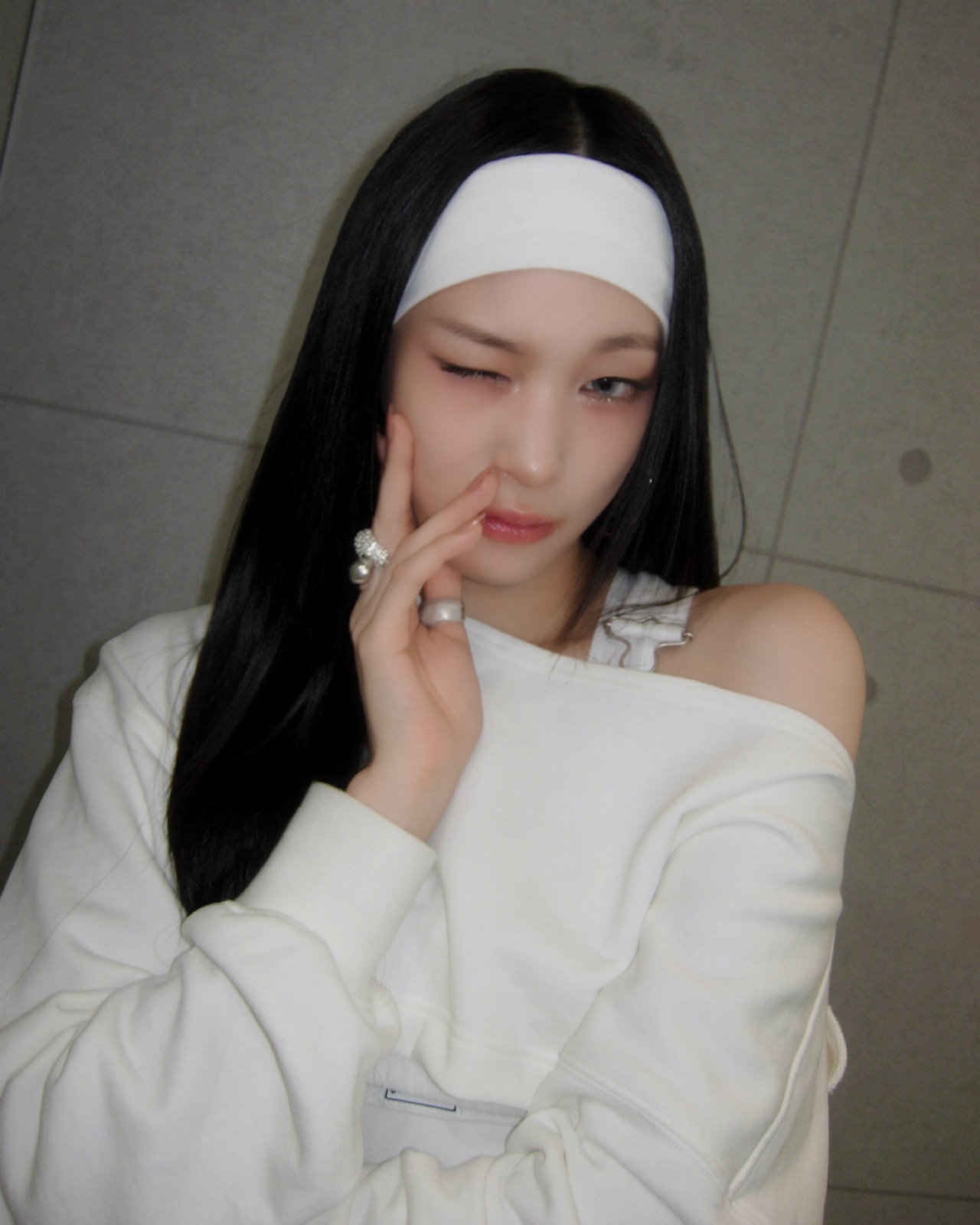 「富三代女偶像」Annie 超狂家世曝光!壓歲錢領美元、哥大放榜被淡回 網笑翻:這才是真正豪門