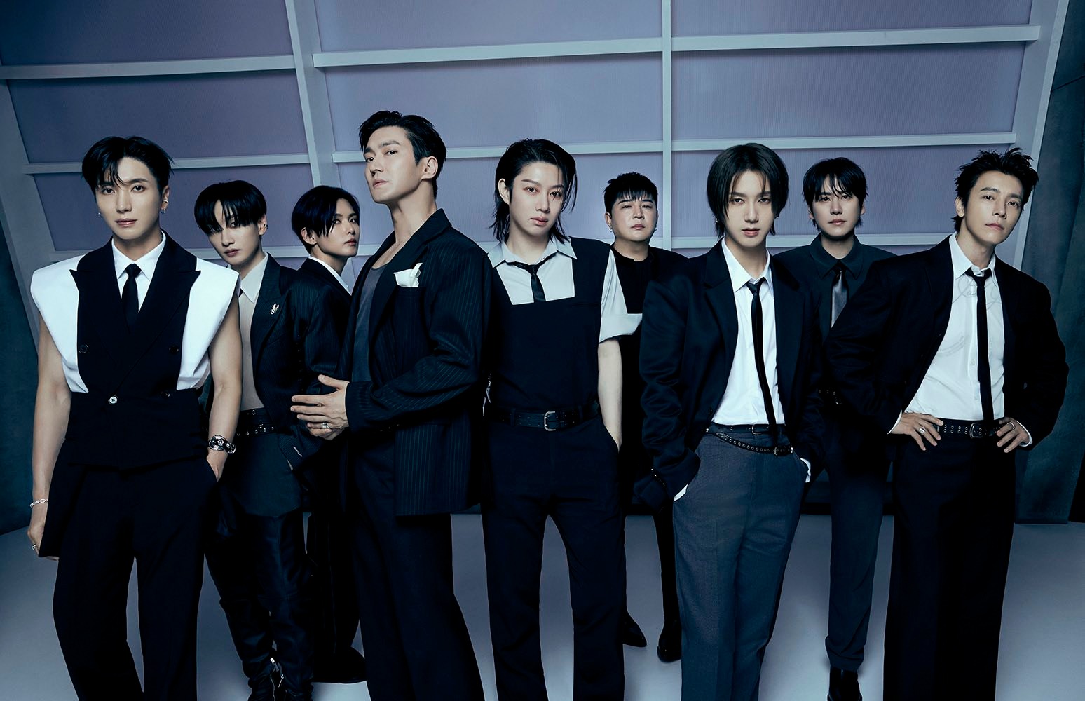 慶20週年卻揚言告隊友? Super Junior希澈慘遭東海連環放送醜照 本尊無奈喊話:「可以提告嗎?」