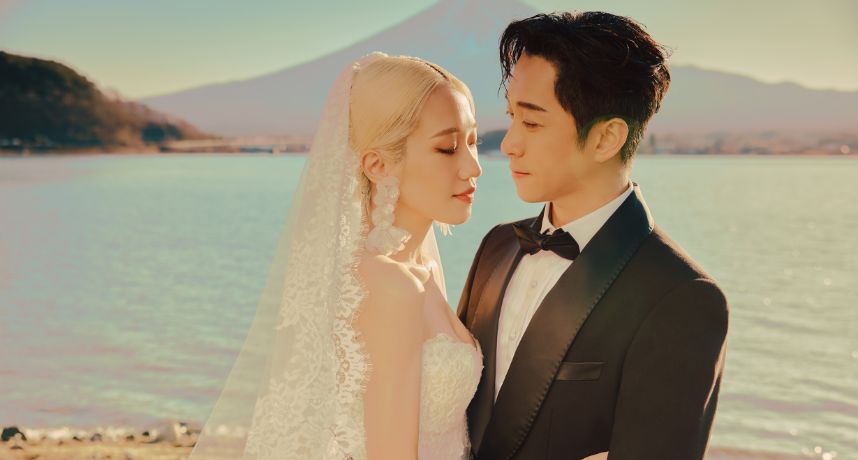 喜帖藏幸福寓意！陳漢典、Lulu 日本富士山取景拍婚紗 頂著豔陽見證永恆愛情