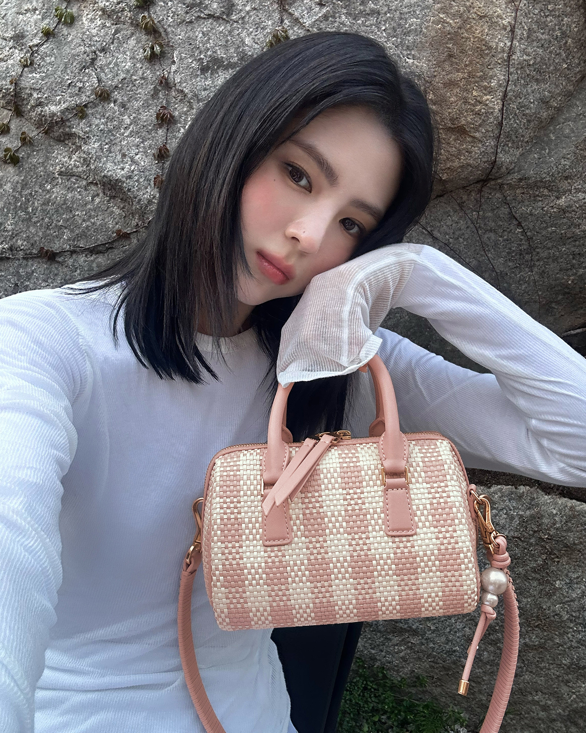 韓韶禧以俐落短髮造型亮相!攜手 CHARLES & KEITH 展現今夏甜酷魅力