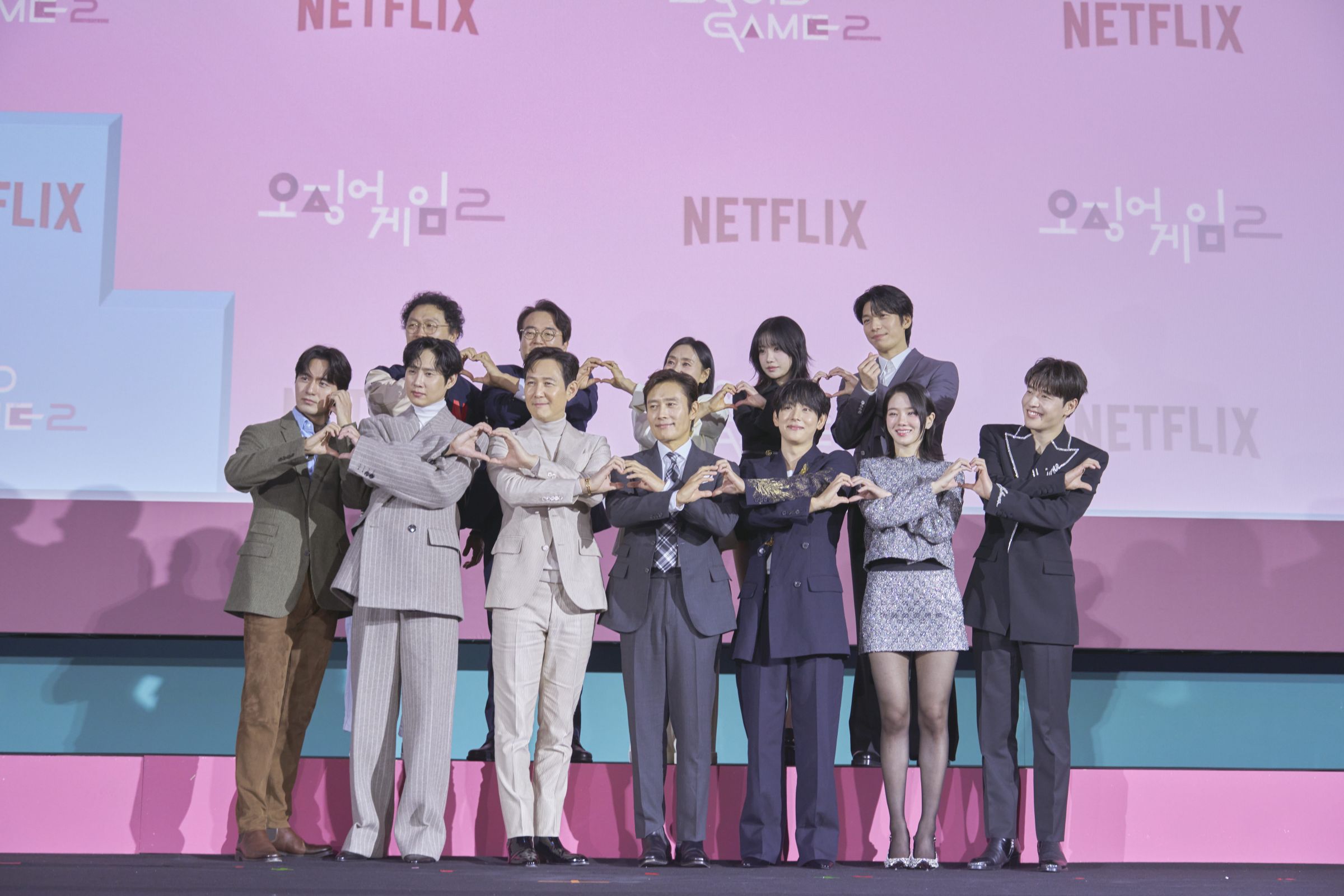 12位主演全出動!全球粉絲引頸期盼《魷魚遊戲2》首爾記者會於東大門設計廣場 DDP 盛大登場