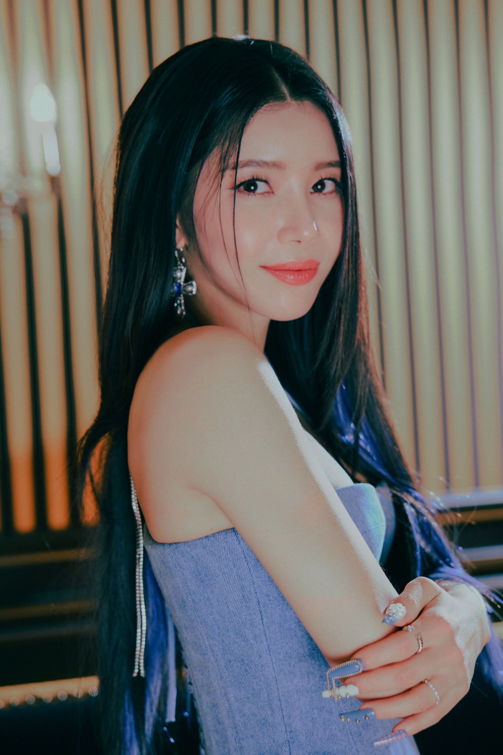 MAMAMOO Solar首發中文單曲《Floating Free》!苦練5個月中文,溫柔嗓音連結首爾與台北