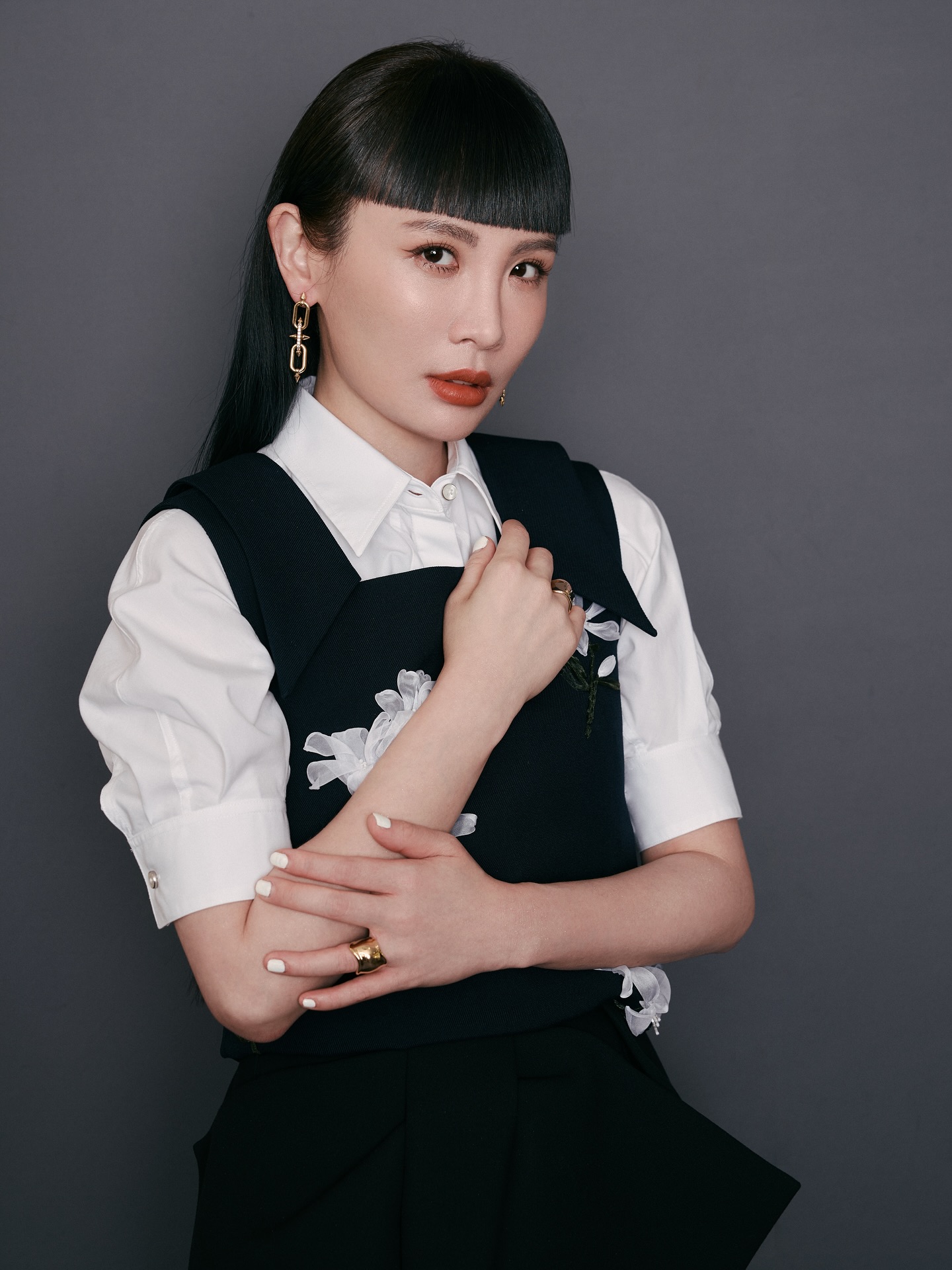 鶴 The Crane攜手金曲歌后魏如萱對唱新歌〈心臟的右邊〉!天秤CP三小時錄完仙氣情歌 靈感竟來自生物課本?