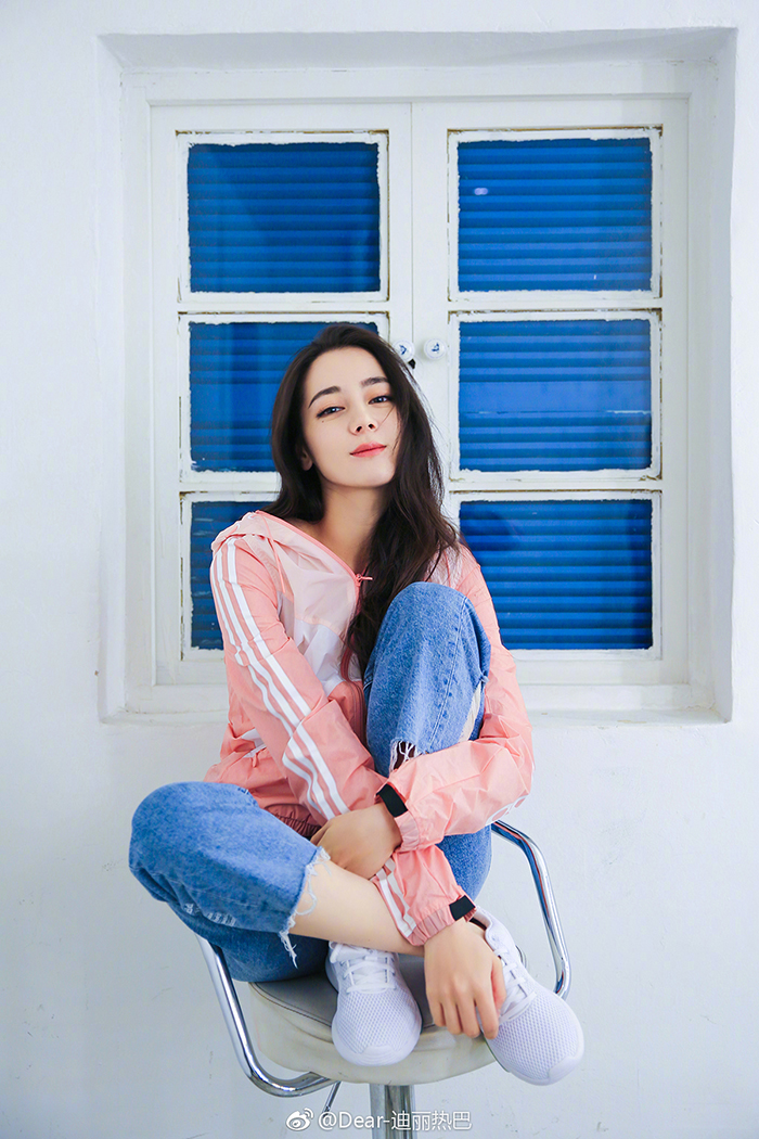 63885668ly1fhzsqc455kj20xc1e0b29