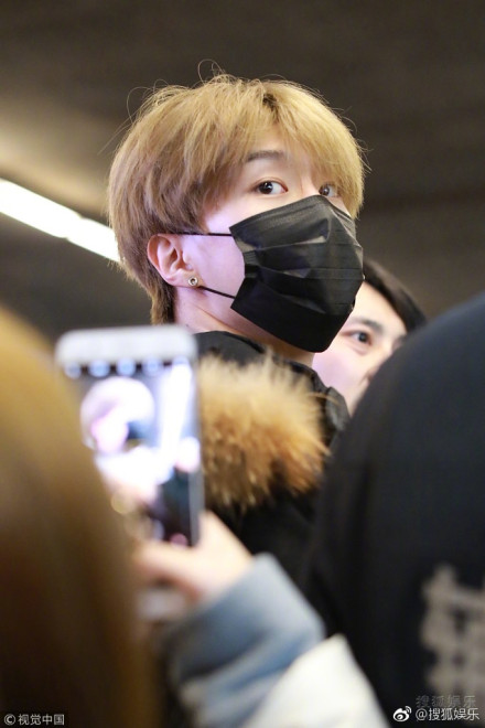 6de39d21ly1fon3b8dds1j20iz0sgjva