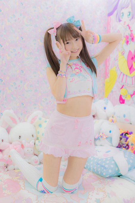 dw_0s1kuqaatxgt