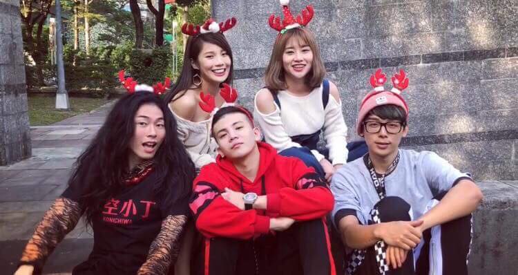 反骨甜心大方公開成網紅前職業!母胎美人「焦凡凡」五年前長髮飄逸脫俗萌樣出土