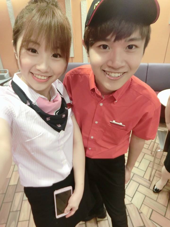 反骨甜心大方公開成網紅前職業!母胎美人「焦凡凡」五年前長髮飄逸脫俗萌樣出土