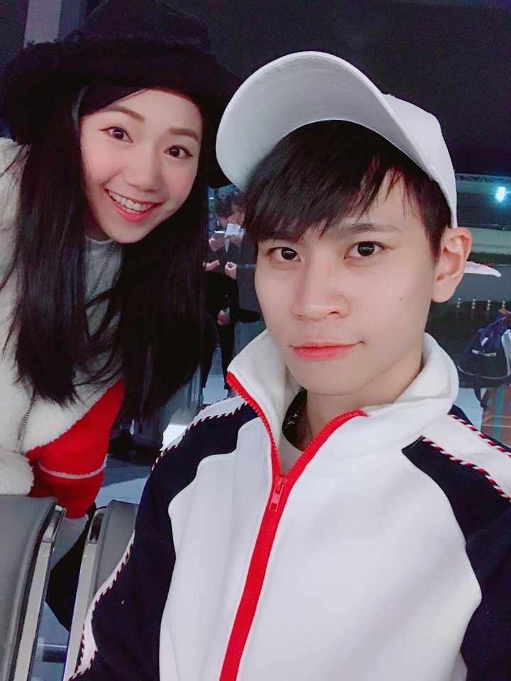 回歸初代黑、長、直中分女神造型!人氣女神「家寧」清純淡妝再掀討論:美到認不出